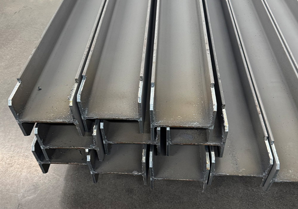 折弯加工在钣金加工中应用非常广泛